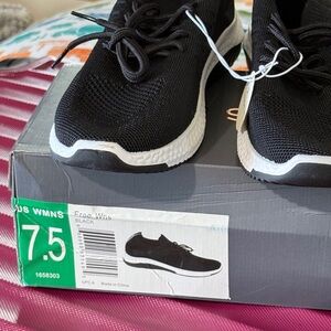 Danskin Black Women Shoes 👟 Size 7.5